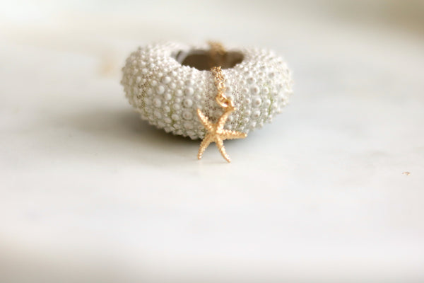 Gold Starfish layering necklace