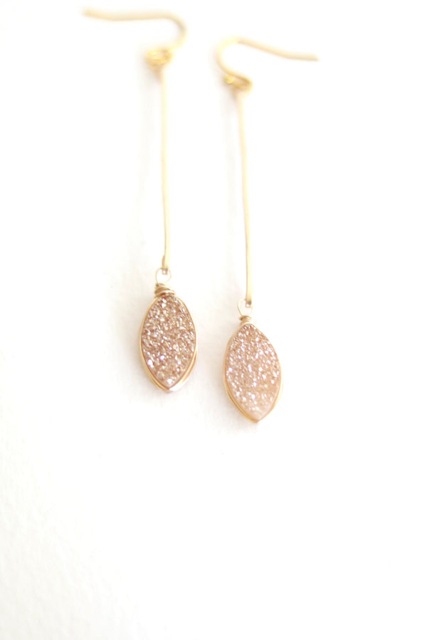 Marquise Linear earrings - Pale Peach Druzy